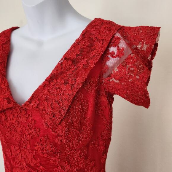 DAVID MEISTER Red Lace Formal Evening Gown Maxi Dress Size 4 - Picture 7 of 14